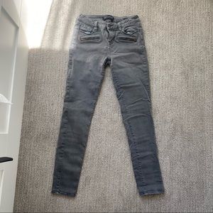 Bullhead Rocker Mid-Rise Jeans